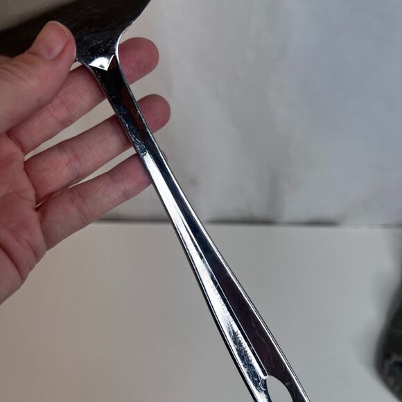 Oneida 18/8 Stainless Steel Slotted Spatula Turner Server Flipper 9.5" - Picture 6 of 8